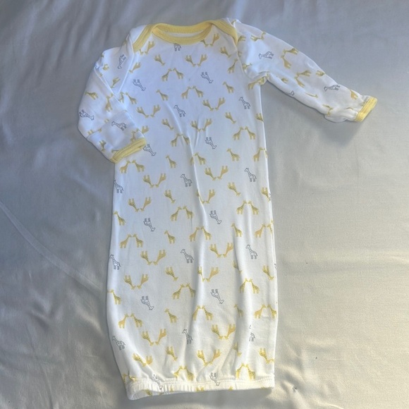 Carter's - LIKE NEW - Yellow and White convertible sleep gown w/ giraffe print - Picture 1 of 4